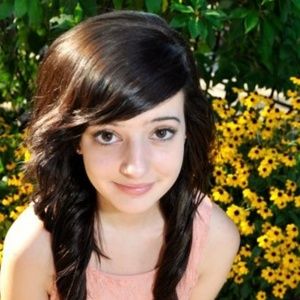 Meet your Posher, Adriana